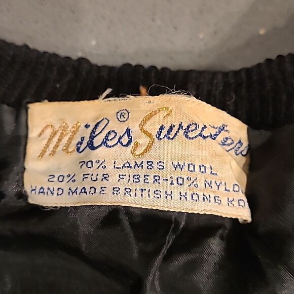 Vintage 1950's Theo Miles sequined sweater handmade in British Hong Kong - Picture 12 of 12